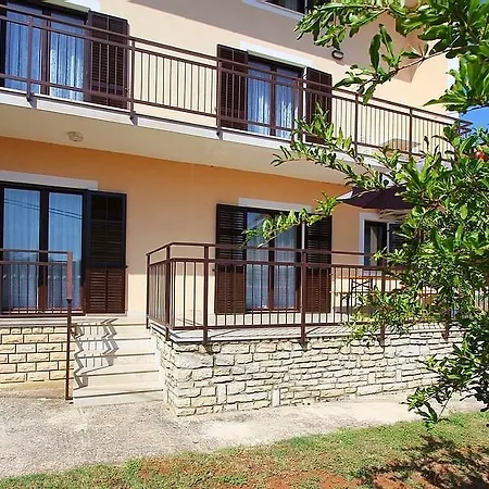 Holiday Niko Apartamento